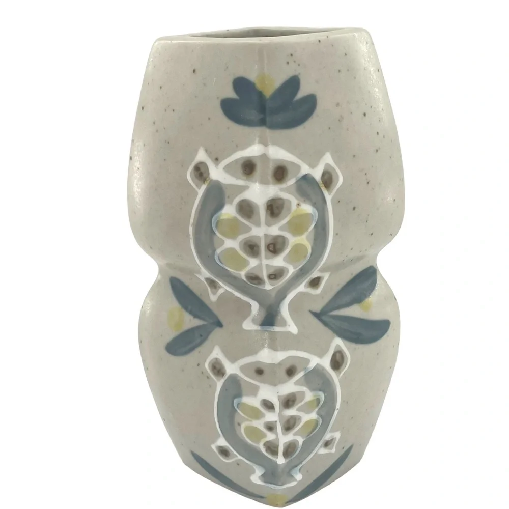 Small Turtle Bud Vase in Stoneware 6